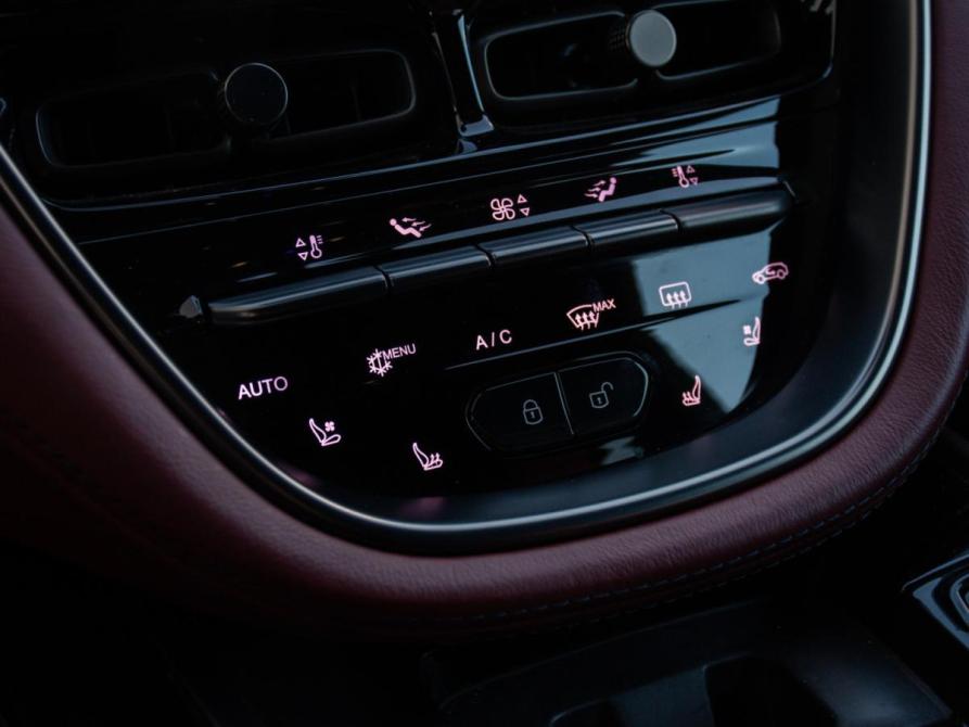 Aston Martin DBX I Москва  - изображение 26