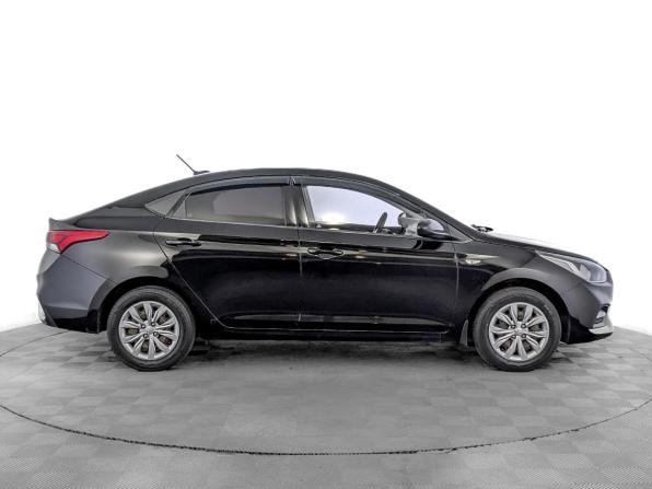Hyundai Solaris II с пробегом 2019 года, цена 1 300 000 рублей, 79113 км, седан, Автокод Объявления