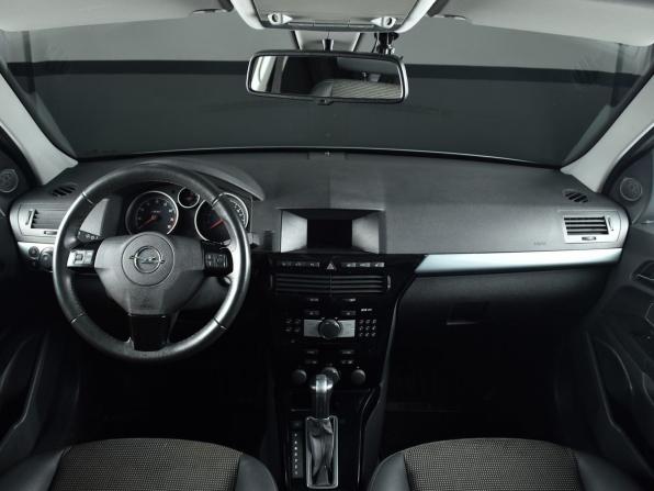 Opel Astra H Рестайлинг с пробегом 2013 года, цена 749 995 рублей, 187613 км, седан, Автокод Объявления