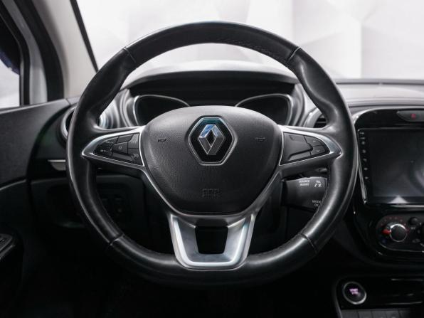 Renault Kaptur I Рестайлинг с пробегом 2021 года, цена 1 515 000 рублей, 39070 км, внедорожник, Автокод Объявления