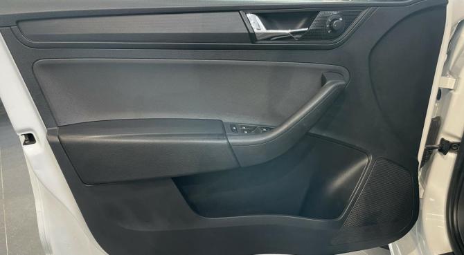 Skoda Rapid I Рестайлинг с пробегом 2019 года, цена 1 028 200 рублей, 98731 км, лифтбек, Автокод Объявления