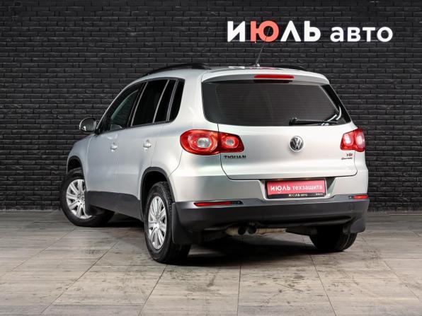 Volkswagen Tiguan I с пробегом 2011 года, цена 1 390 000 рублей, 114809 км, внедорожник, Автокод Объявления