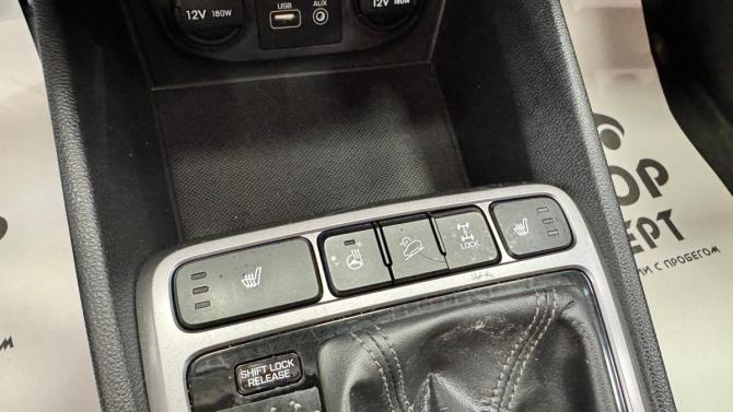 Hyundai Creta I с пробегом 2019 года, цена 1 900 000 рублей, 140302 км, внедорожник, Автокод Объявления