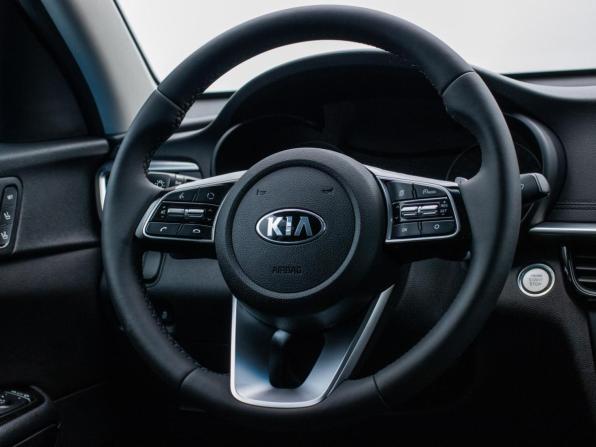 Kia Optima IV Рестайлинг с пробегом 2018 года, цена 1 700 000 рублей, 201623 км, седан, Автокод Объявления