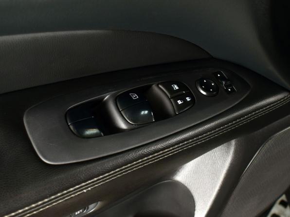 Nissan Pathfinder IV с пробегом 2014 года, цена 1 715 995 рублей, 192375 км, внедорожник, Автокод Объявления