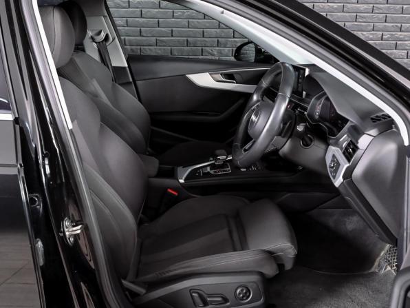 Audi A4 V (B9) с пробегом 2019 года, цена 1 790 000 рублей, 130035 км, седан, Автокод Объявления