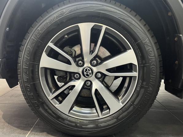 Toyota RAV4 IV (XA40) Рестайлинг с пробегом 2017 года, цена 2 350 000 рублей, 96294 км, внедорожник, Автокод Объявления