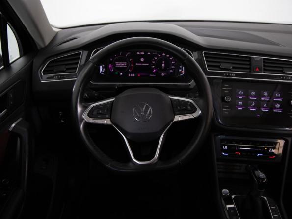 Volkswagen Tiguan II Рестайлинг с пробегом 2021 года, цена 2 799 000 рублей, 198500 км, внедорожник, Автокод Объявления
