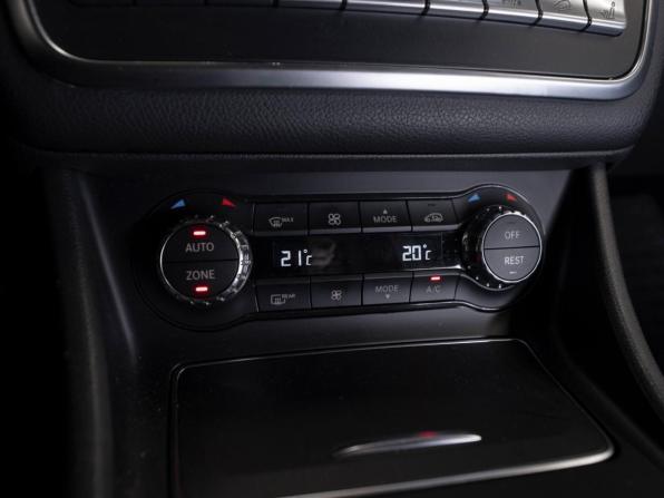 Mercedes-Benz GLA I (X156) Рестайлинг с пробегом 2017 года, цена 2 350 000 рублей, 79260 км, внедорожник, Автокод Объявления