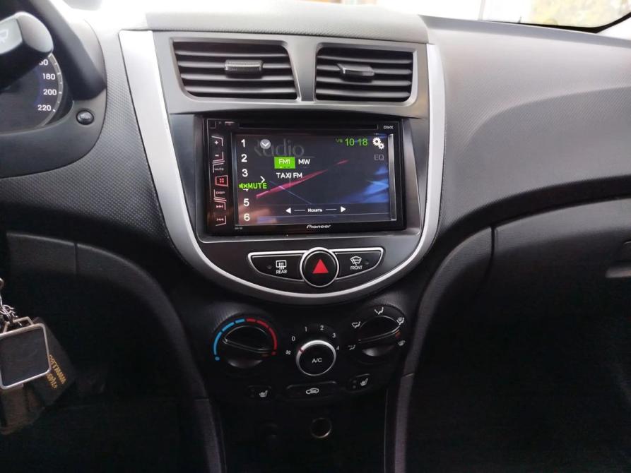 Hyundai Solaris I Москва  - изображение 16