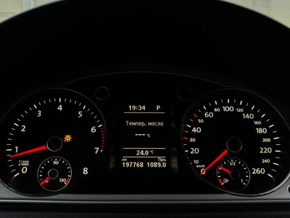 Volkswagen Passat B7 с пробегом 2013 года, цена 1 029 000 рублей, 197767 км, седан, Автокод Объявления