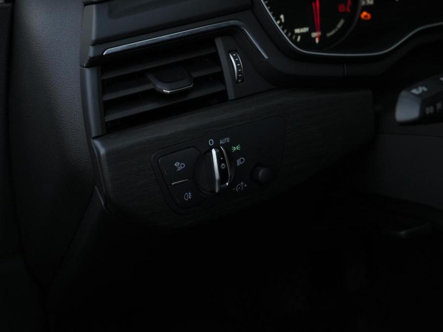 Audi A4 V (B9) Москва  - изображение 15