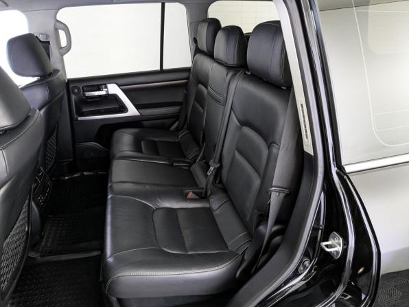 Toyota Land Cruiser 200 Series Рестайлинг 2 с пробегом 2018 года, цена 5 880 000 рублей, 233750 км, внедорожник, Автокод Объявления