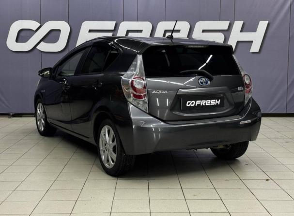 Toyota Aqua I с пробегом 2012 года, цена 779 000 рублей, 146000 км, хэтчбек, Автокод Объявления