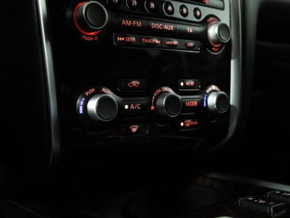 Nissan Pathfinder IV с пробегом 2015 года, цена 1 789 000 рублей, 126640 км, внедорожник, Автокод Объявления
