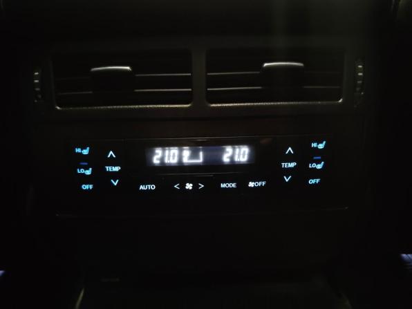 Toyota Land Cruiser 200 Series Рестайлинг 2 с пробегом 2020 года, цена 6 266 000 рублей, 236587 км, внедорожник, Автокод Объявления