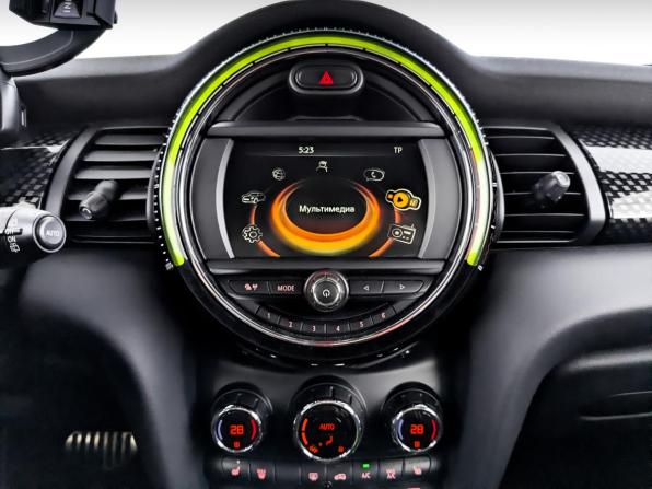 Mini Hatch III (F55/F56) с пробегом 2017 года, цена 2 020 000 рублей, 174963 км, хэтчбек, Автокод Объявления