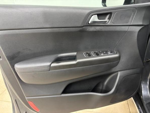 Kia Sportage IV Рестайлинг с пробегом 2019 года, цена 2 180 000 рублей, 181343 км, внедорожник, Автокод Объявления