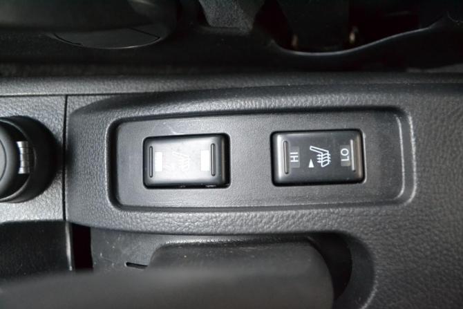 Nissan Tiida I Рестайлинг с пробегом 2013 года, цена 690 000 рублей, 210234 км, хэтчбек, Автокод Объявления