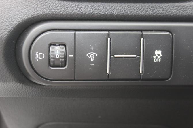 Kia Ceed III с пробегом 2018 года, цена 1 697 000 рублей, 96101 км, хэтчбек, Автокод Объявления