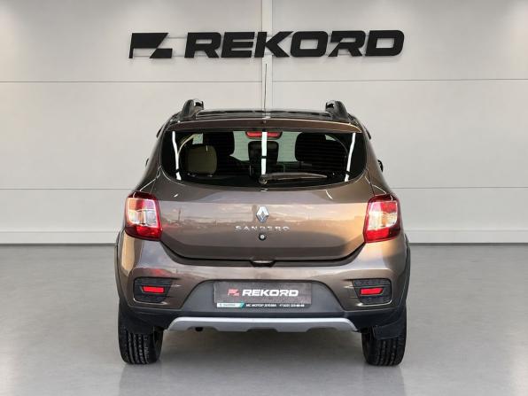 Renault Sandero II Рестайлинг с пробегом 2020 года, цена 1 299 000 рублей, 74294 км, хэтчбек, Автокод Объявления