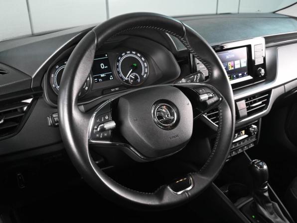 Skoda Rapid II с пробегом 2021 года, цена 1 629 000 рублей, 109089 км, лифтбек, Автокод Объявления