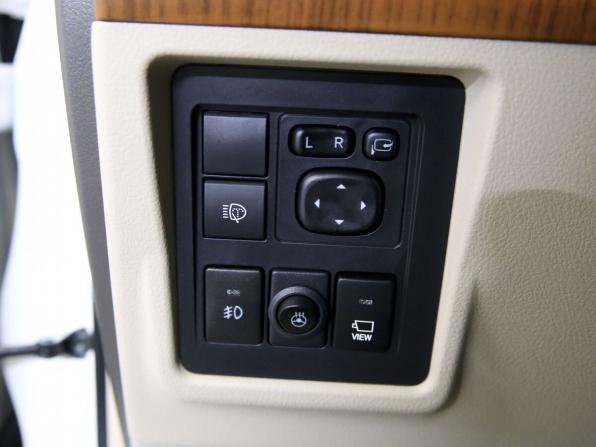 Toyota Land Cruiser Prado 150 Series Рестайлинг 3 с пробегом 2022 года, цена 6 890 000 рублей, 53175 км, внедорожник, Автокод Объявления