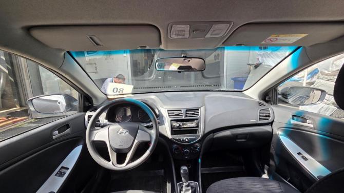 Hyundai Solaris I Рестайлинг с пробегом 2015 года, цена 689 000 рублей, 130000 км, хэтчбек, Автокод Объявления