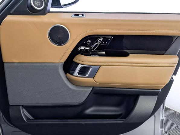 Land Rover Range Rover IV Рестайлинг с пробегом 2021 года, цена 6 540 000 рублей, 135759 км, внедорожник, Автокод Объявления