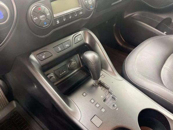 Hyundai ix35 I Рестайлинг с пробегом 2013 года, цена 1 700 000 рублей, 42098 км, внедорожник, Автокод Объявления