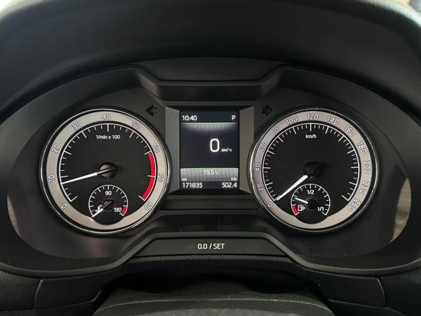 Skoda Octavia III (A7) Рестайлинг с пробегом 2017 года, цена 1 650 000 рублей, 172000 км, лифтбек, Автокод Объявления