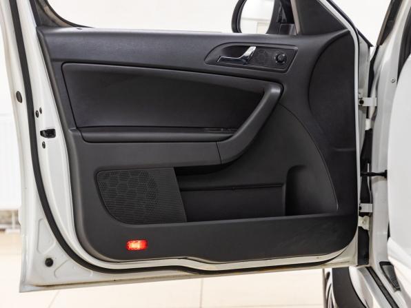 Skoda Yeti I Рестайлинг с пробегом 2016 года, цена 1 248 000 рублей, 130543 км, внедорожник, Автокод Объявления
