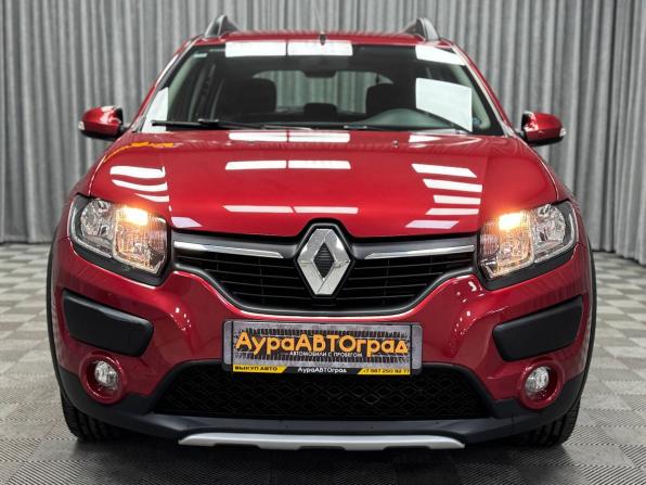 Renault Sandero II с пробегом 2015 года, цена 1 395 000 рублей, 4812 км, хэтчбек, Автокод Объявления