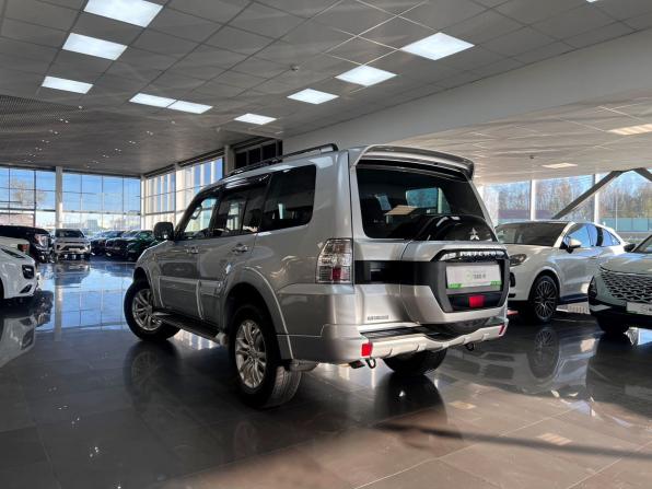 Mitsubishi Pajero IV Рестайлинг 2 с пробегом 2014 года, цена 2 495 000 рублей, 174580 км, внедорожник, Автокод Объявления