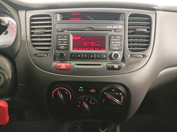Kia Rio II Рестайлинг с пробегом 2011 года, цена 549 000 рублей, 143587 км, хэтчбек, Автокод Объявления