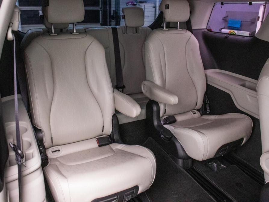 Kia Carnival IV Москва  - изображение 10