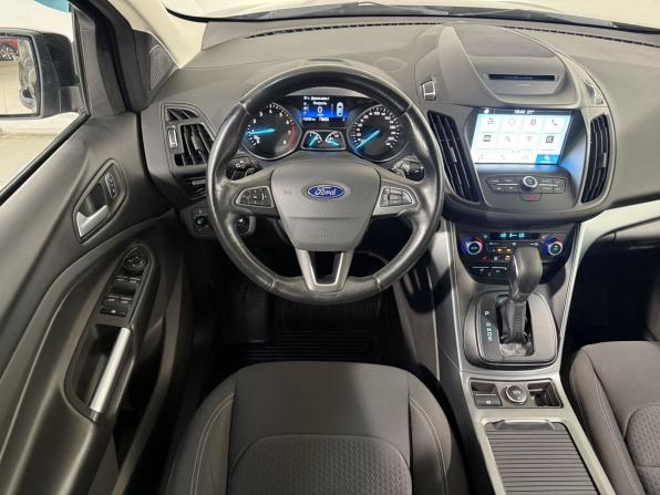 Ford Kuga II Рестайлинг с пробегом 2018 года, цена 1 599 800 рублей, 113000 км, внедорожник, Автокод Объявления