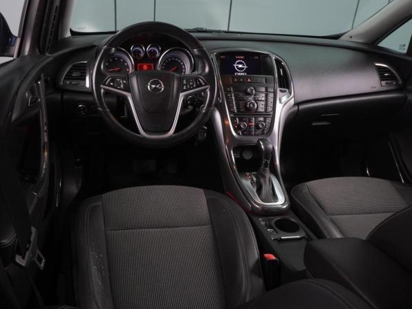 Opel Astra J с пробегом 2011 года, цена 699 000 рублей, 128534 км, хэтчбек, Автокод Объявления