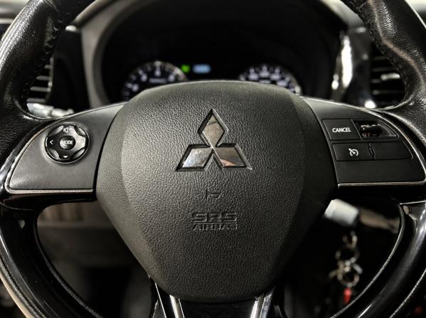 Mitsubishi Outlander III Рестайлинг 2 с пробегом 2017 года, цена 1 699 000 рублей, 208822 км, внедорожник, Автокод Объявления