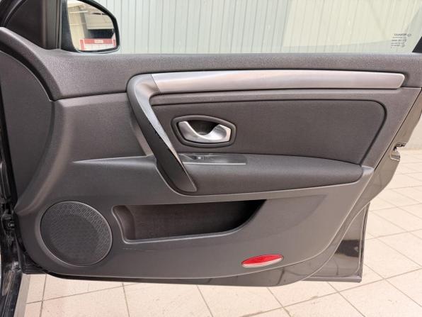 Renault Laguna III с пробегом 2008 года, цена 470 000 рублей, 390554 км, лифтбек, Автокод Объявления