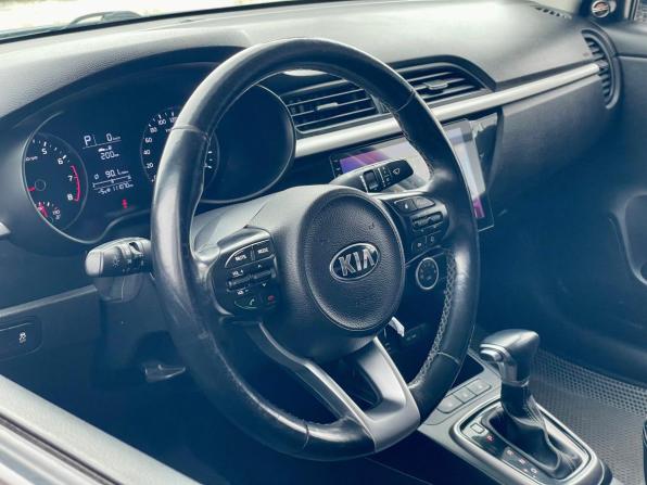 Kia Rio IV с пробегом 2018 года, цена 1 170 000 рублей, 111070 км, седан, Автокод Объявления