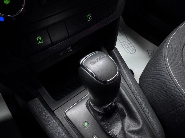 Skoda Yeti I Рестайлинг с пробегом 2015 года, цена 1 470 000 рублей, 71761 км, внедорожник, Автокод Объявления
