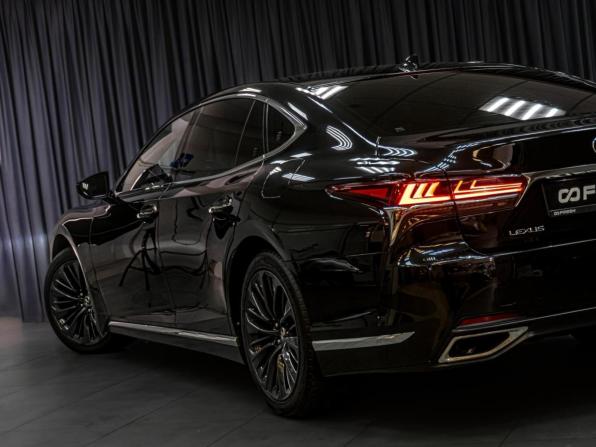 Lexus LS V с пробегом 2018 года, цена 5 300 000 рублей, 268568 км, седан, Автокод Объявления