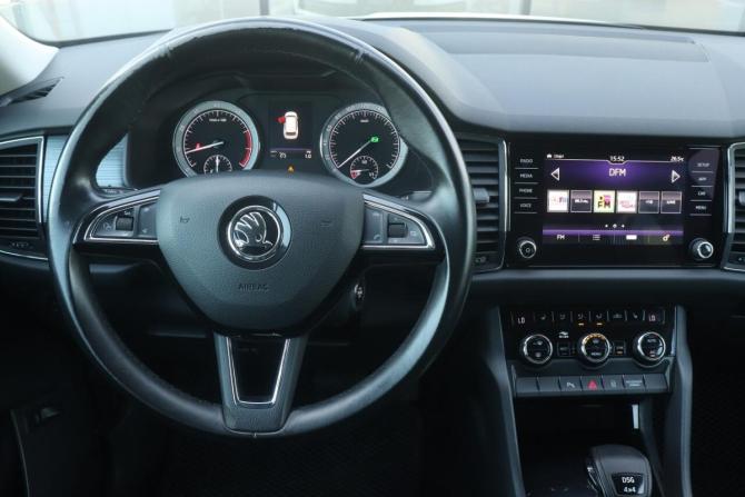 Skoda Kodiaq I с пробегом 2018 года, цена 2 657 000 рублей, 142902 км, внедорожник, Автокод Объявления
