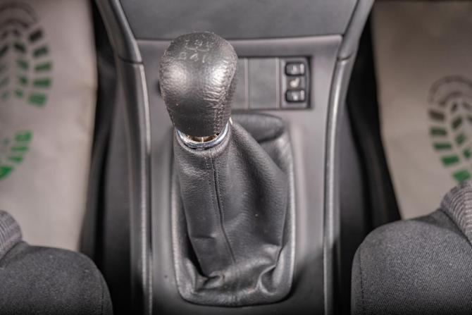 Toyota Corolla IX (E120 E130) Рестайлинг с пробегом 2006 года, цена 579 000 рублей, 300000 км, седан, Автокод Объявления