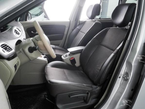 Renault Scenic III с пробегом 2010 года, цена 859 000 рублей, 275167 км, компактвэн, Автокод Объявления