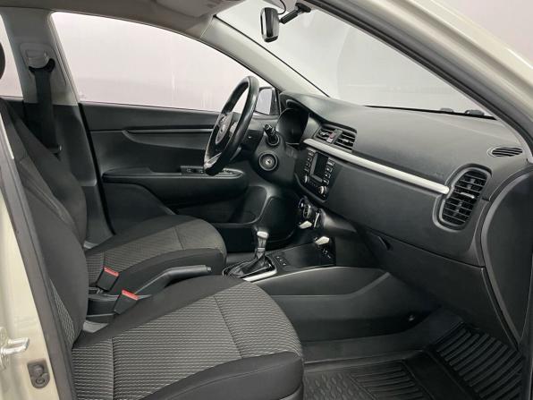 Kia Rio IV с пробегом 2020 года, цена 1 550 000 рублей, 72375 км, седан, Автокод Объявления