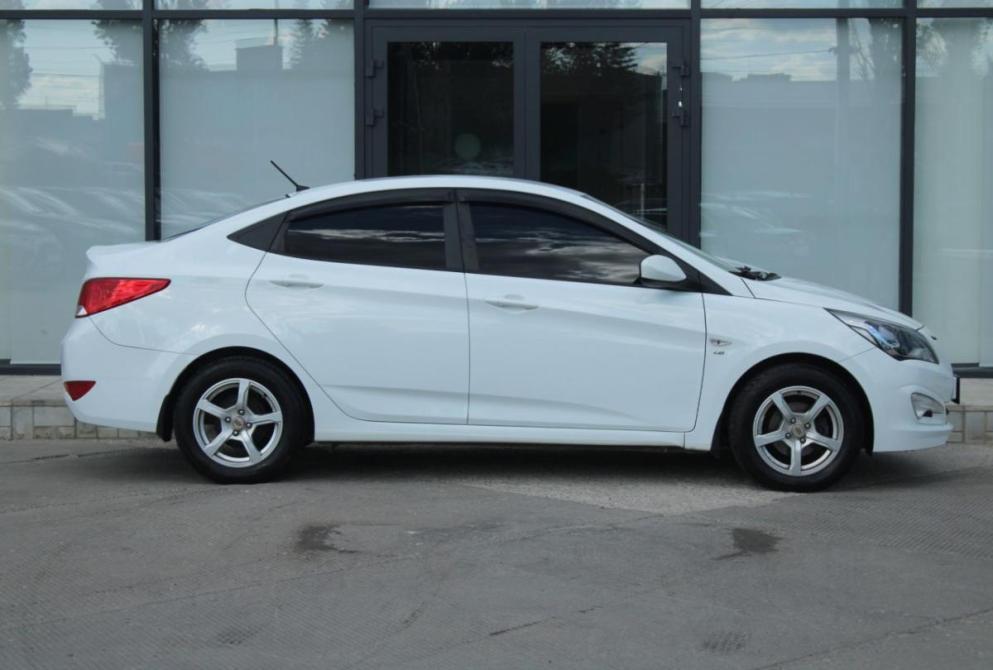 Hyundai Solaris I Рестайлинг Саратов  - изображение 4