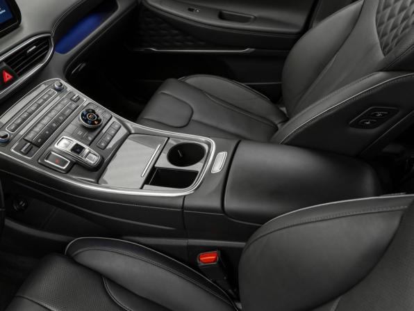 Hyundai Santa Fe IV Рестайлинг с пробегом 2021 года, цена 4 130 000 рублей, 58984 км, внедорожник, Автокод Объявления