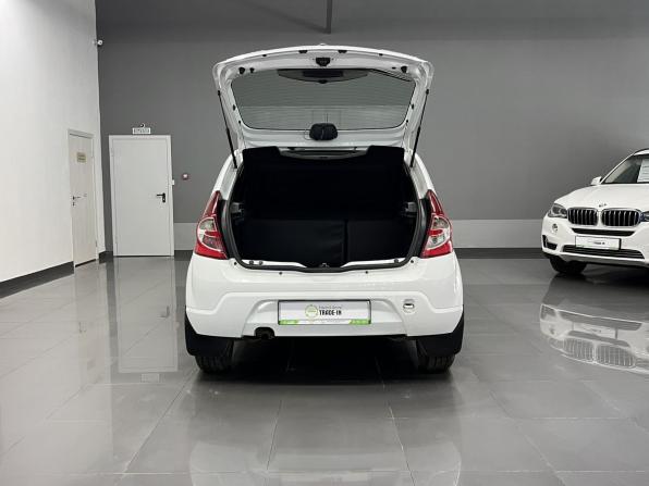 Renault Sandero I с пробегом 2011 года, цена 675 000 рублей, 211742 км, хэтчбек, Автокод Объявления
